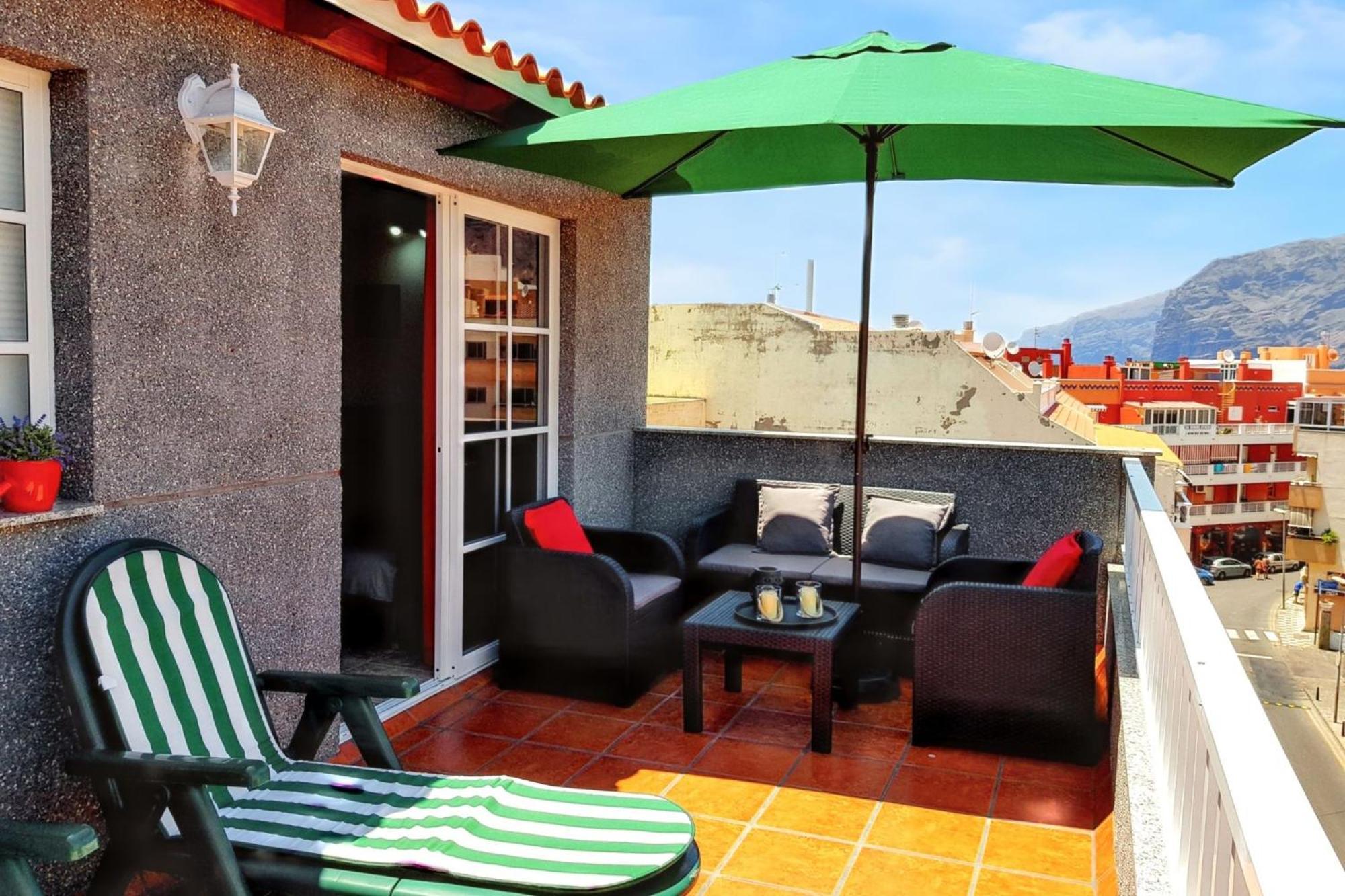 Modern Apartment In Puerto De Santiago - 65 Sqm - Mountain View Eksteriør billede